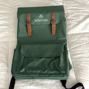 Arbonne back pack & little bags (2)